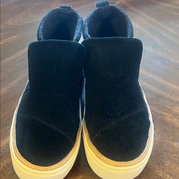 Toms Shoes - Toms Black and Tan Women Ankle Boots